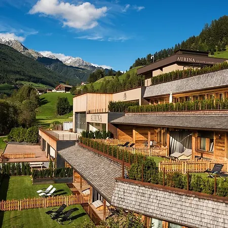 Aurina Lodges Hotel *